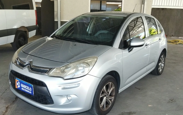 imagem-https://www.socarrao.com.br/sc-vehicle-images-prod/4403019/1792520033975-Yzk5OGRhZWEtMjU3MS00YTcyLTkyOGYtMWNiYWVhZGVmZmE5LmpwZw.jpg