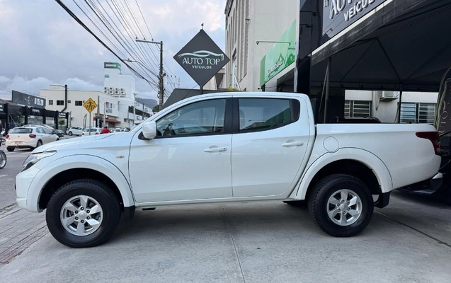 imagem-https://www.socarrao.com.br/sc-vehicle-images-prod/4403020/1792848522171-gb-7d5107f.jpg