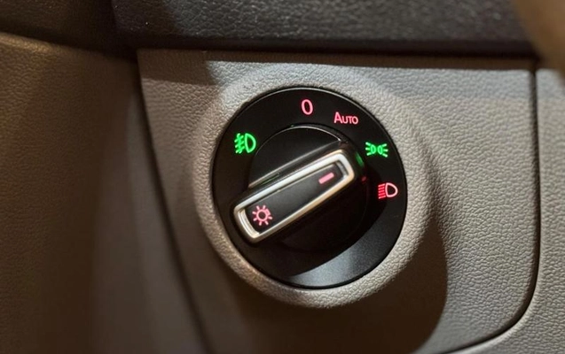 imagem-https://www.socarrao.com.br/sc-vehicle-images-prod/4403095/1792519990707-8568905_16_B_ce76c29d29.jpeg