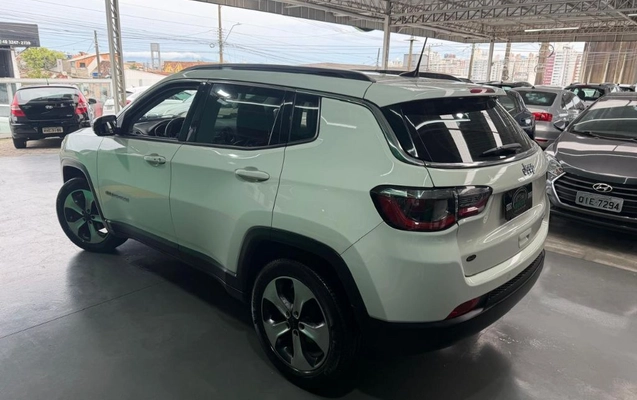 imagem-https://www.socarrao.com.br/sc-vehicle-images-prod/4403103/1792520055523-gb-1fc357f.jpeg