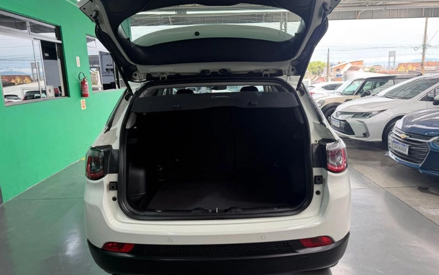 imagem-https://www.socarrao.com.br/sc-vehicle-images-prod/4403103/1792520055527-gb-17dbc0f.jpeg