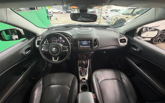imagem-https://www.socarrao.com.br/sc-vehicle-images-prod/4403103/1792520055539-gb-acfc10c.jpeg