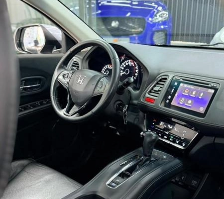 imagem-https://www.socarrao.com.br/sc-vehicle-images-prod/4403130/1792520137598-8573426_9_B_a01a81d5a3.jpeg