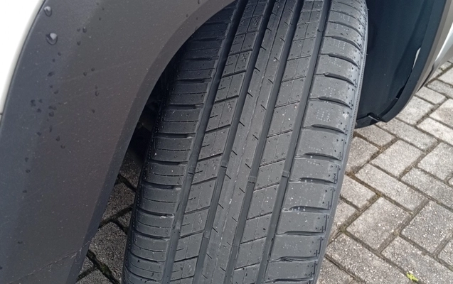 imagem-https://www.socarrao.com.br/sc-vehicle-images-prod/4403140/1792520210049-UkVORUdBREUgTElNSVRFRCAyMDE4IERJRVNFTCAxNC5qcGc.jpg