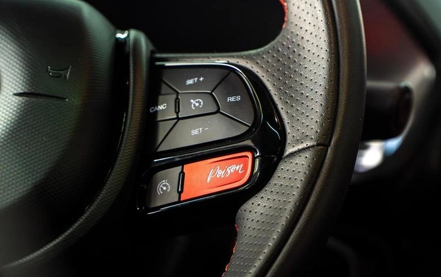 imagem-https://www.socarrao.com.br/sc-vehicle-images-prod/4403238/1792520422409-8586826_17_B_60f4fd030d.jpeg