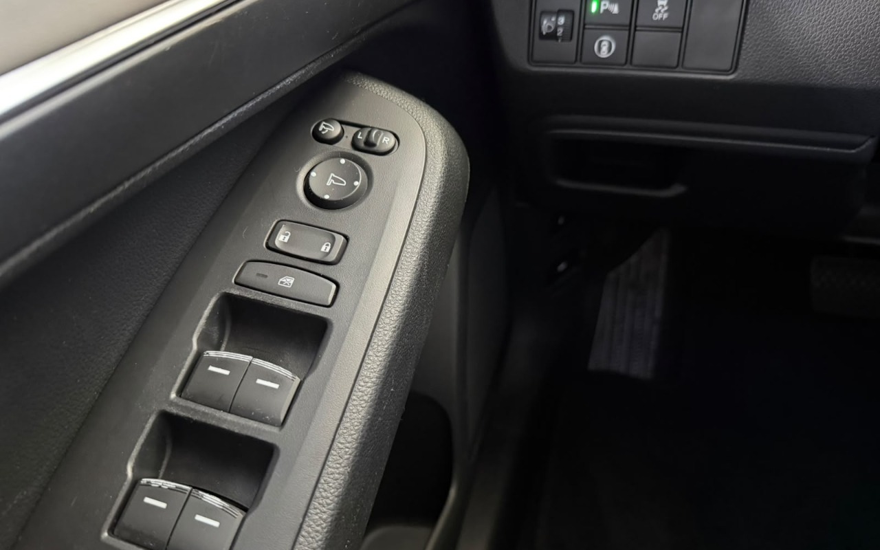 imagem-https://www.socarrao.com.br/sc-vehicle-images-prod/4403239/1792520430978-MTguanBlZw.jpeg
