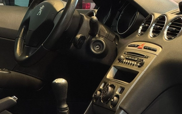 imagem-https://www.socarrao.com.br/sc-vehicle-images-prod/4403324/1792520609971-f6717aacb1dd4c5fbf818139da304ebb_1792520539075.jpg