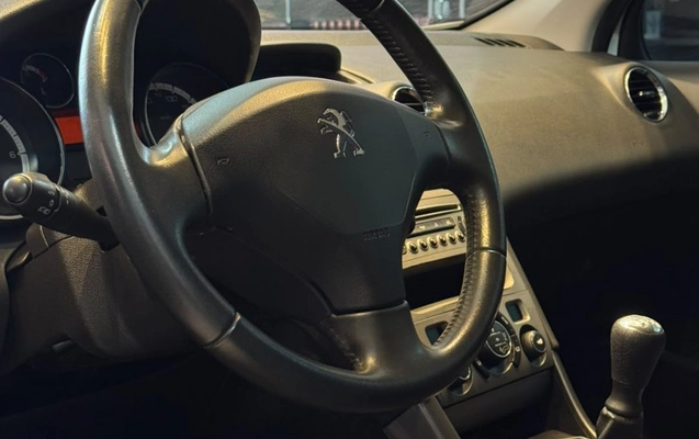 imagem-https://www.socarrao.com.br/sc-vehicle-images-prod/4403324/1792520609973-c9efae9e9bda4e7582a1678625099617_1792520539082.jpg