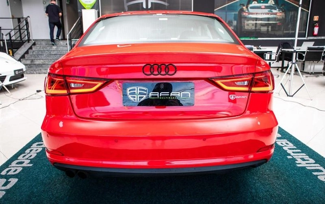 imagem-https://www.socarrao.com.br/sc-vehicle-images-prod/4403325/1792529658201-8586761_8_B_e6c70e5daf.jpeg