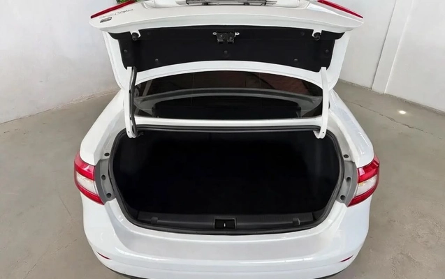 imagem-https://www.socarrao.com.br/sc-vehicle-images-prod/4403330/1792521147675-gb-6e630dd.jpeg