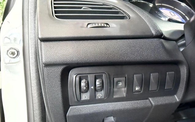 imagem-https://www.socarrao.com.br/sc-vehicle-images-prod/4403330/1792521147700-gb-629ad69.jpeg
