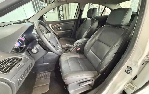 imagem-https://www.socarrao.com.br/sc-vehicle-images-prod/4403330/1792688956673-gb-18d002a.jpeg
