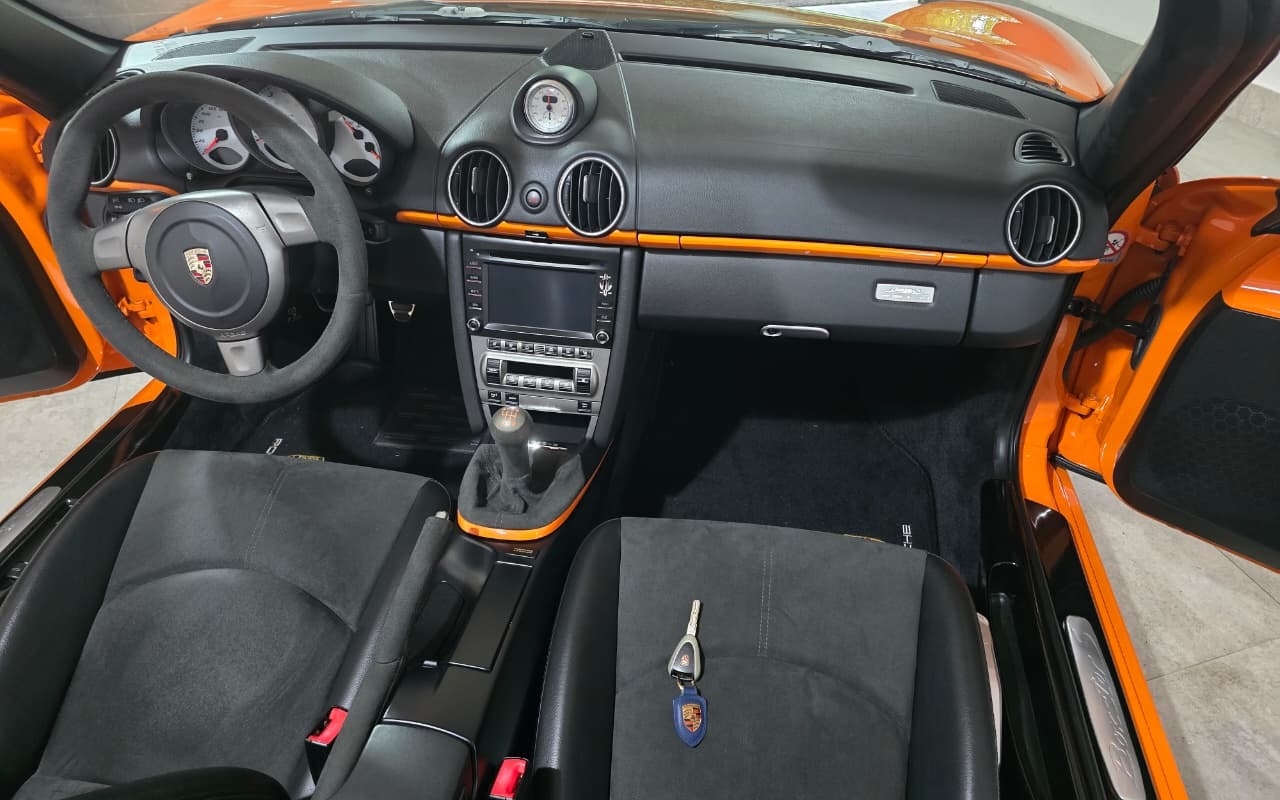 imagem-https://www.socarrao.com.br/sc-vehicle-images-prod/4403337/1792520856603-SU1HLTIwMjYxMDE3LVdBMDM2My5qcGc.jpg