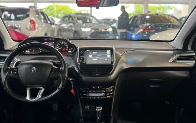 imagem-https://www.socarrao.com.br/sc-vehicle-images-prod/4403346/1792703772591-8588673_12_B_700f86a02a.jpeg