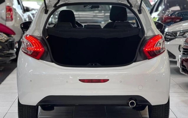imagem-https://www.socarrao.com.br/sc-vehicle-images-prod/4403346/1792703772594-8588673_13_B_4b491ae795.jpeg