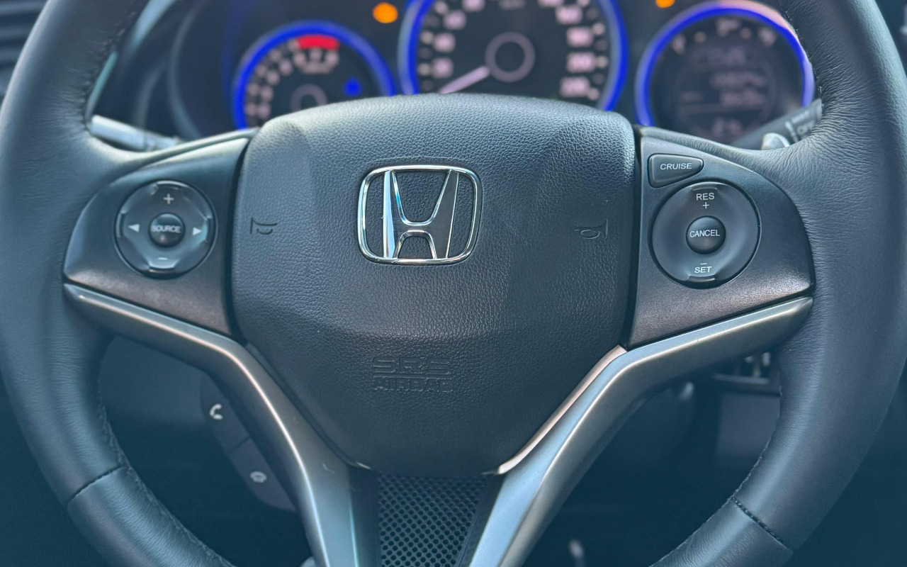 imagem-https://www.socarrao.com.br/sc-vehicle-images-prod/4403372/1792520990095-SW1hZ2VtIGRvIFdoYXRzQXBwIGRlIDIwMjUtMDctMjUgw6AocykgMTguMjIuNTFfYTRmZTk2NzAuanBn.jpg
