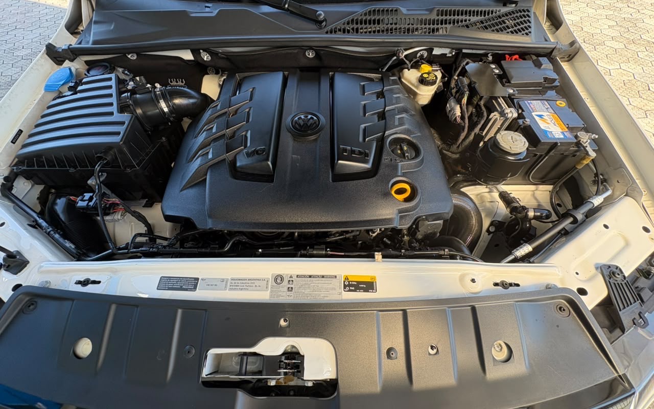 imagem-https://www.socarrao.com.br/sc-vehicle-images-prod/4403389/1792521059836-YzhlMjZlNGQtZjM0NS00MTMxLWJmNzctN2Y3NzY1YTg0ZWNiLmpwZWc.jpeg