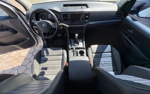 imagem-https://www.socarrao.com.br/sc-vehicle-images-prod/4403389/1792521060056-ZGYxMDRlMWYtNjg2NS00OTQ0LThiM2YtNGM3OTEzNDg1NzdhLmpwZWc.jpeg