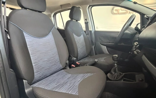 imagem-https://www.socarrao.com.br/sc-vehicle-images-prod/4403394/1792756792757-gb-cd74b00.jpeg