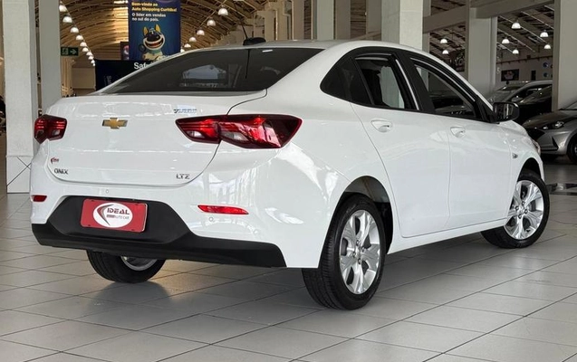 imagem-https://www.socarrao.com.br/sc-vehicle-images-prod/4403396/1792521143514-8563488_3_B_e9a2d4afa2.jpeg
