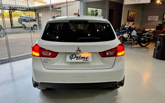 imagem-https://www.socarrao.com.br/sc-vehicle-images-prod/4403410/1792521243583-3_063810.jpg