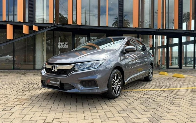 imagem-https://www.socarrao.com.br/sc-vehicle-images-prod/4403434/1792521452233-8486132_9_B_6a261065e7.jpeg