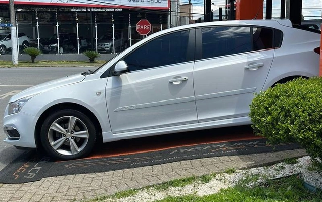 imagem-https://www.socarrao.com.br/sc-vehicle-images-prod/4403440/1792521475295-8588046_8_B_212e0aff5b.jpeg