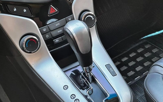 imagem-https://www.socarrao.com.br/sc-vehicle-images-prod/4403440/1792521475304-8588046_13_B_6d28ec6957.jpeg