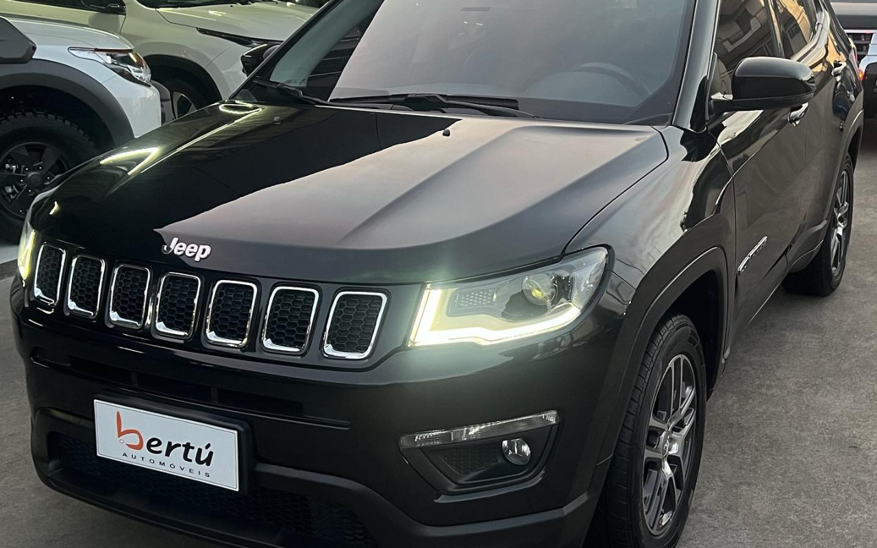 Jeep Compass 2019 Preto — foto 1 de 3