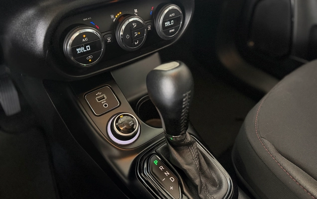 imagem-https://www.socarrao.com.br/sc-vehicle-images-prod/4403643/1792522071243-32d7d873-7129-4db2-acee-3bb6990df32e.jpg