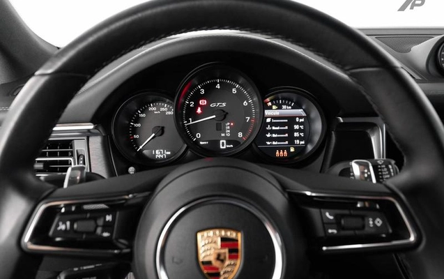 imagem-https://www.socarrao.com.br/sc-vehicle-images-prod/4403691/1792522464441-8579732_16_B_d39463c127.jpeg