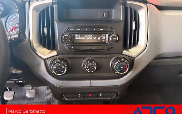 imagem-https://www.socarrao.com.br/sc-vehicle-images-prod/4403697/1792522528279-8586503_15_B_7bd9c7e094.jpeg