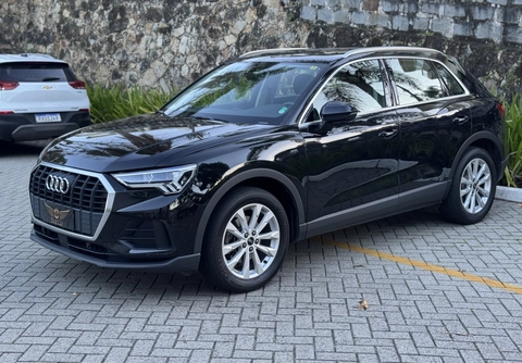Audi Q3 2021 Preto — foto 1 de 3