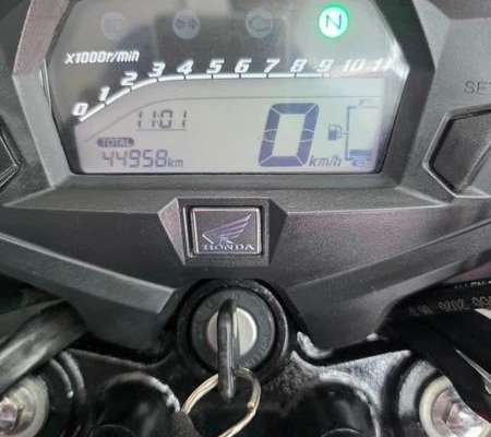 imagem-https://www.socarrao.com.br/sc-vehicle-images-prod/4403750/1792522891084-8584526_8_B_a4c1fc867c.jpeg