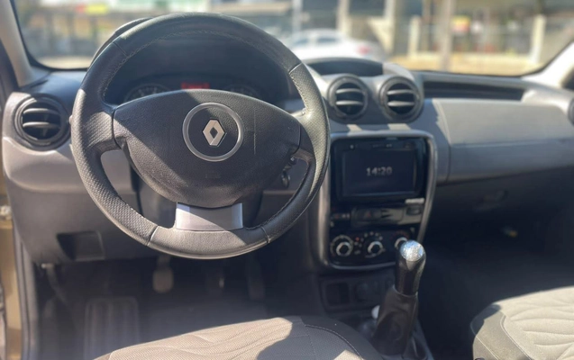 imagem-https://www.socarrao.com.br/sc-vehicle-images-prod/4403764/1792523055022-15222f236e1d40b69645be7edb42785f_1792523008417.jpg