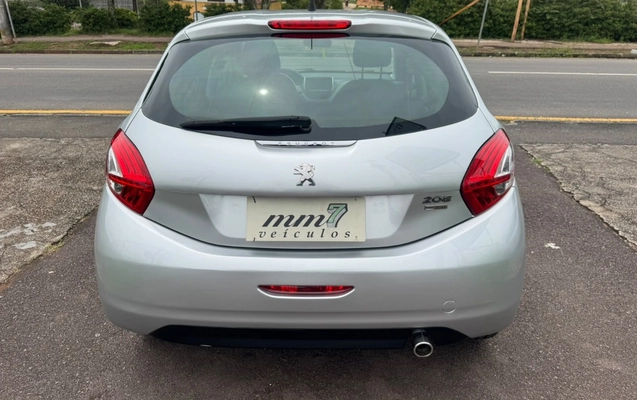 imagem-https://www.socarrao.com.br/sc-vehicle-images-prod/4403782/1792523178458-V2hhdHNBcHAgSW1hZ2UgMjAyNi0xMC0yMCBhdCAxNS40NS41NiAoMikuanBlZw.jpeg