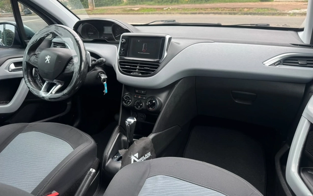 imagem-https://www.socarrao.com.br/sc-vehicle-images-prod/4403782/1792523179738-V2hhdHNBcHAgSW1hZ2UgMjAyNi0xMC0yMCBhdCAxNS40NS41Ny5qcGVn.jpeg
