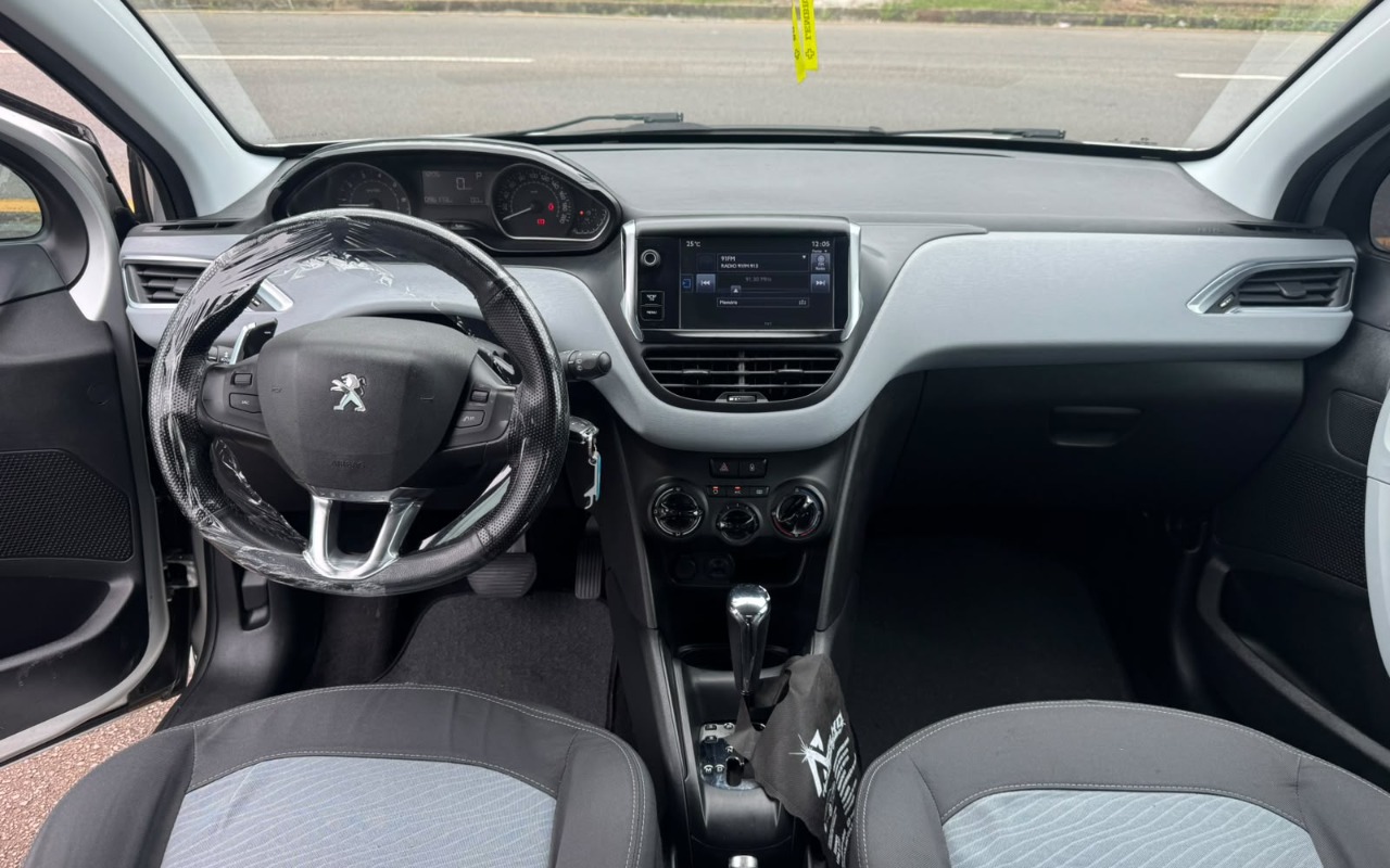 imagem-https://www.socarrao.com.br/sc-vehicle-images-prod/4403782/1792523179920-V2hhdHNBcHAgSW1hZ2UgMjAyNi0xMC0yMCBhdCAxNS40NS41OCAoMSkuanBlZw.jpeg