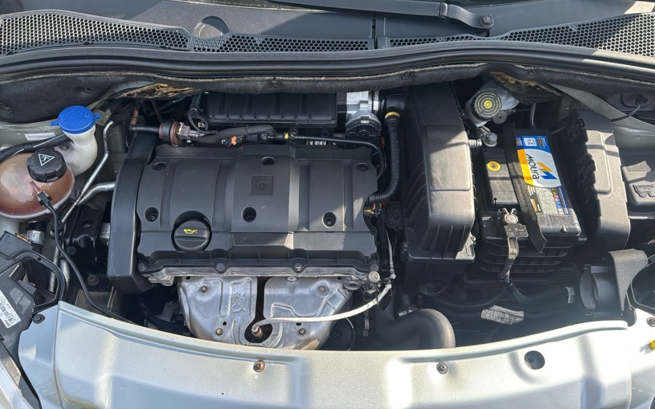 imagem-https://www.socarrao.com.br/sc-vehicle-images-prod/4403782/1792523554764-V2hhdHNBcHAgSW1hZ2UgMjAyNi0xMC0yMCBhdCAxNi4xMS4yMi5qcGVn.jpeg