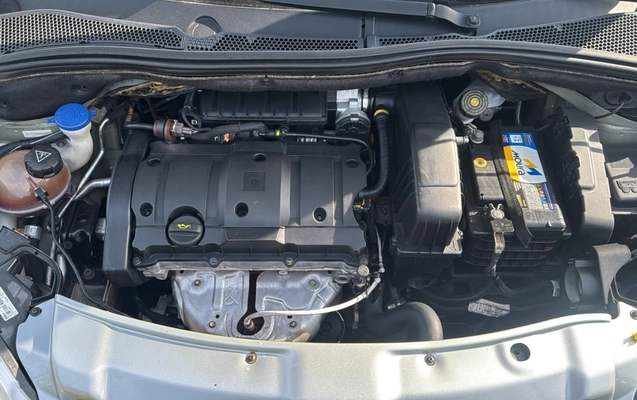 imagem-https://www.socarrao.com.br/sc-vehicle-images-prod/4403782/1792523554764-V2hhdHNBcHAgSW1hZ2UgMjAyNi0xMC0yMCBhdCAxNi4xMS4yMi5qcGVn.jpeg