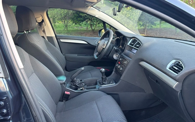 imagem-https://www.socarrao.com.br/sc-vehicle-images-prod/4403804/1792523257874-ead1a2b272884380aa2dd095f9f71843_1792496093706.jpg