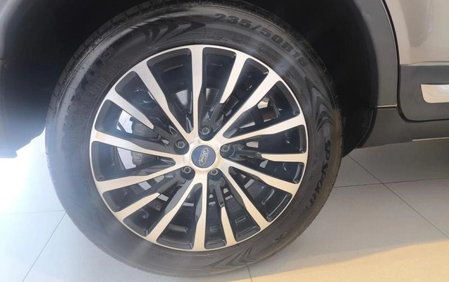 imagem-https://www.socarrao.com.br/sc-vehicle-images-prod/4403826/1792524409579-8589277_21_B_46cd1a7604.jpeg