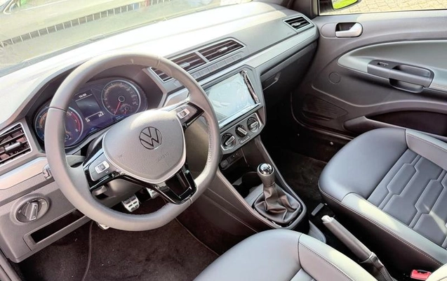 imagem-https://www.socarrao.com.br/sc-vehicle-images-prod/4403955/1792523858283-8583412_13_B_f5b3c605d4.jpeg