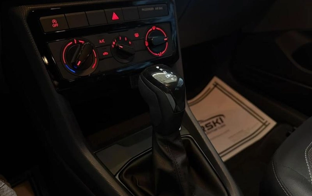imagem-https://www.socarrao.com.br/sc-vehicle-images-prod/4403968/1792620273613-8585944_2_B_b43f97c7ca.jpeg