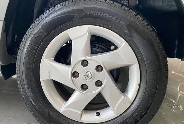imagem-https://www.socarrao.com.br/sc-vehicle-images-prod/4403996/1792524269000-8559445_4_B_7cc3d6b60d.jpeg