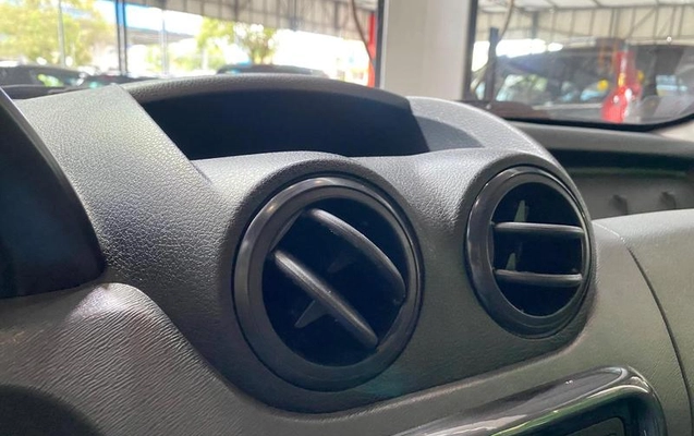 imagem-https://www.socarrao.com.br/sc-vehicle-images-prod/4403996/1792524269007-8559445_24_B_2cbbccd9da.jpeg