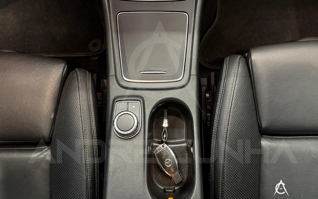 imagem-https://www.socarrao.com.br/sc-vehicle-images-prod/4404013/1792789122474-c385296de2654beda7320a462516b7ad_1792524235948.jpg