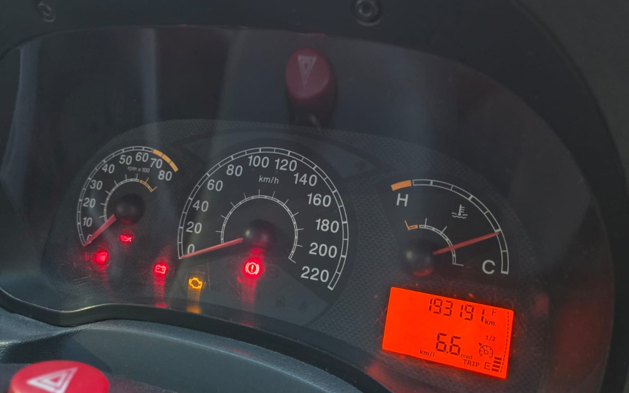 imagem-https://www.socarrao.com.br/sc-vehicle-images-prod/4404067/1792524817422-V2hhdHNBcHAgSW1hZ2UgMjAyNi0xMC0xNSBhdCAxOC4zMS41MS5qcGVn.jpeg