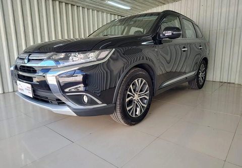 Mitsubishi OUTLANDER 3.0/ GT 3.0 V6 Aut. 2016 Preto — foto 1 de 3