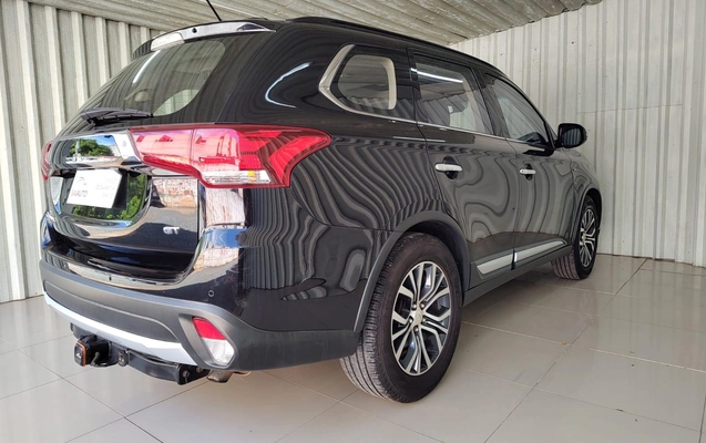imagem-https://www.socarrao.com.br/sc-vehicle-images-prod/4404105/1792525011315-b432dafcbc784d1ca38ad4e22b6a95fd_1792524910954.jpg
